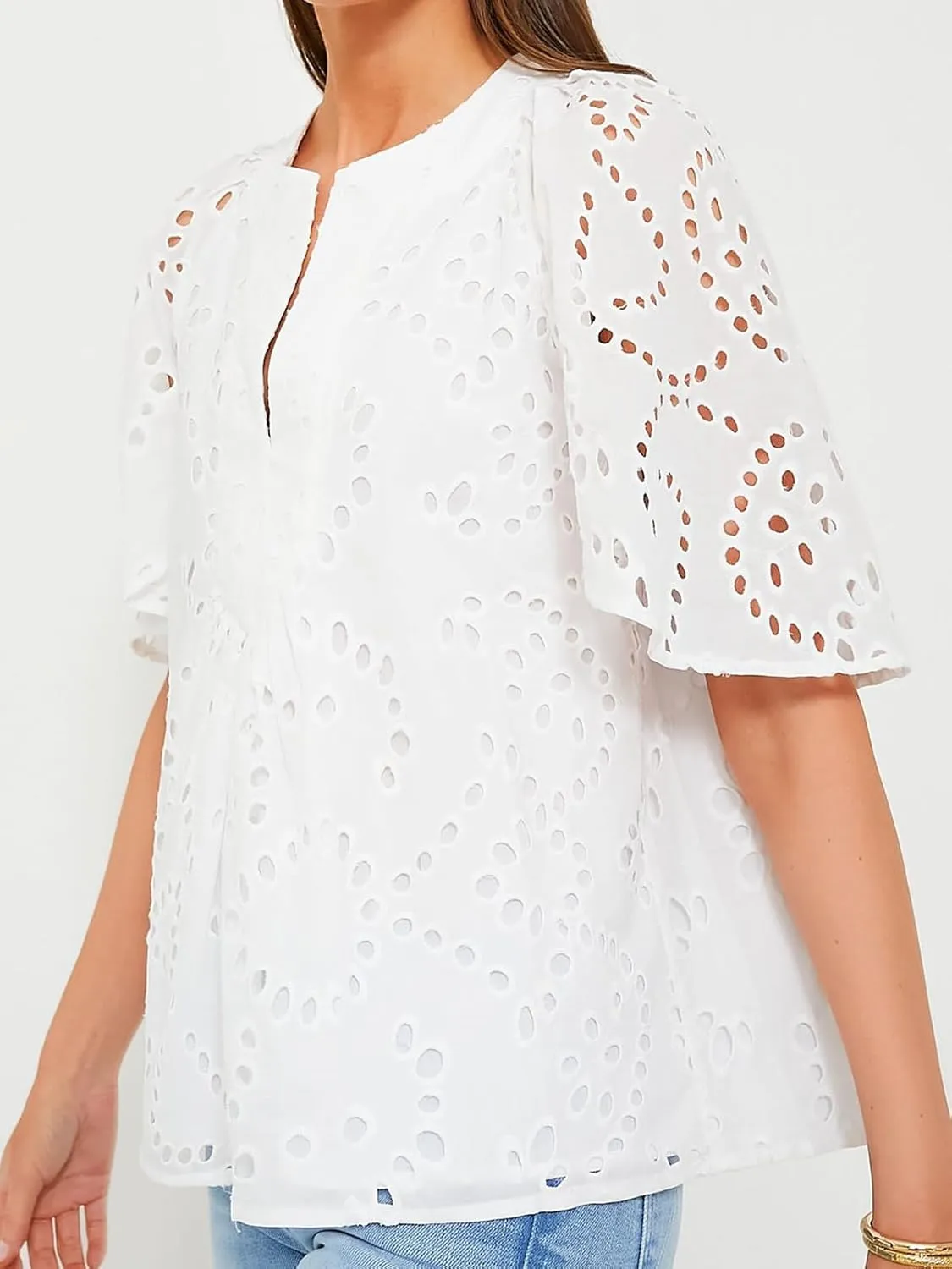 KEOMUD Women's Summer Top Hollow Out Embroidered Blouse Shirts V Neck Short Sleeve Boho Lace Eyelet Tops